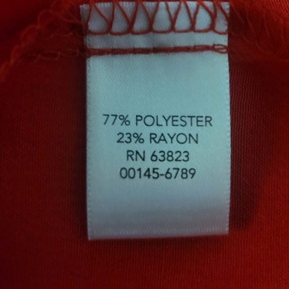 Christopher And Banks Womens Red V Neck Sleeveless Button-Up Top- Size M - Picture 2 of 5